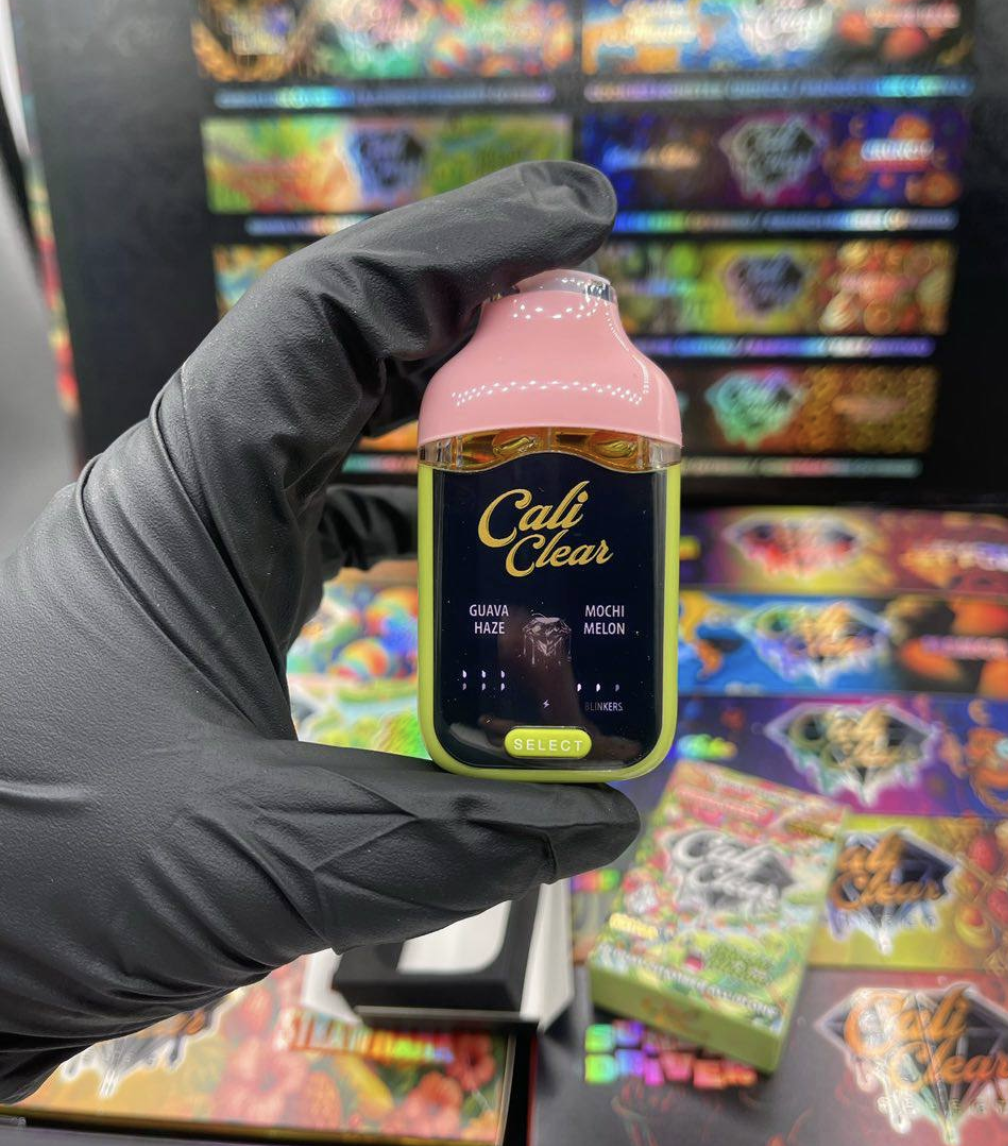 Cali Clear Dual Chamber 2g Disposable Vape